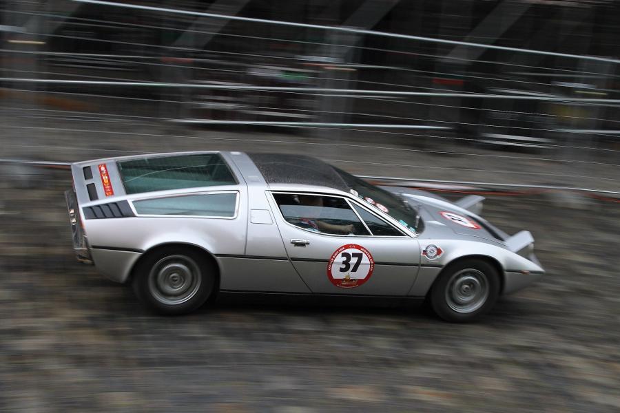  Maserati Bora 1998 года  (фото 8 из 8)